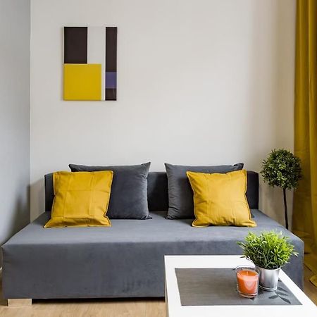 Kawalerka W Srodmiesciu 24 Apartman Łódź Kültér fotó